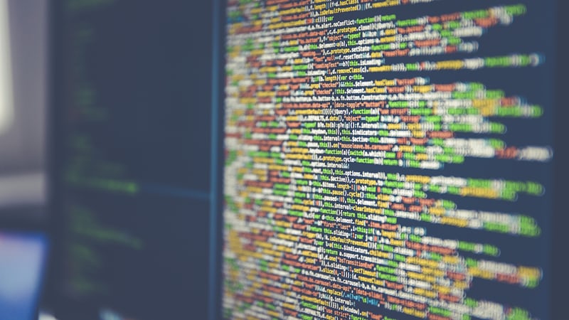أفضل 12 إضافة VS Code لكل مطوّر في 2026